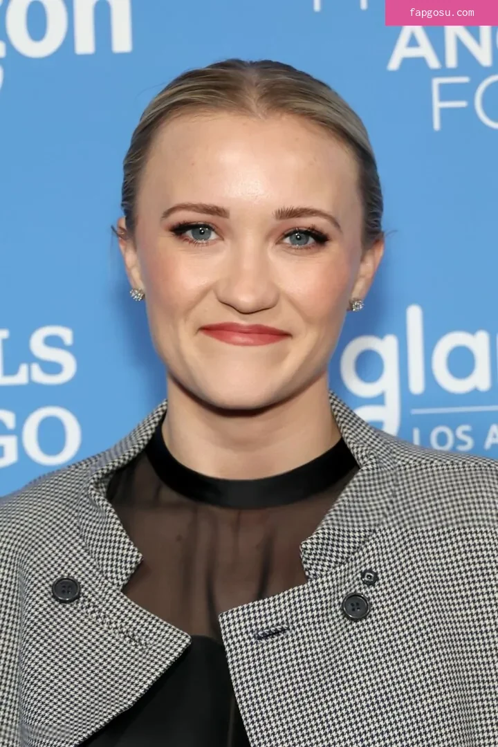 Emily Osment - Photo #397