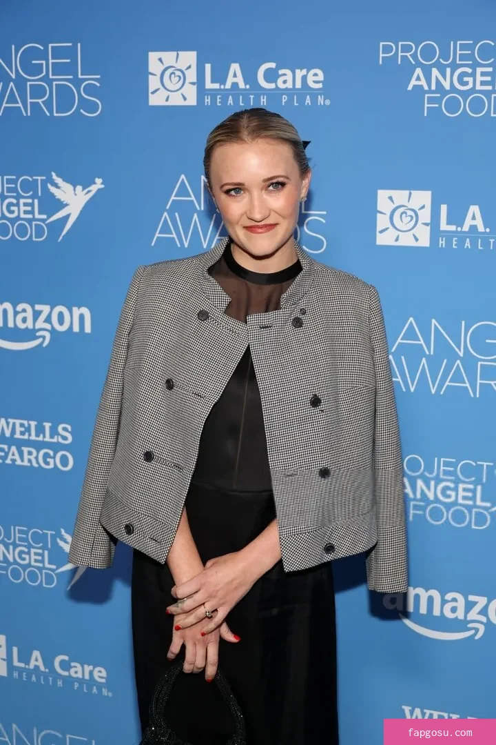 Emily Osment - Photo #401
