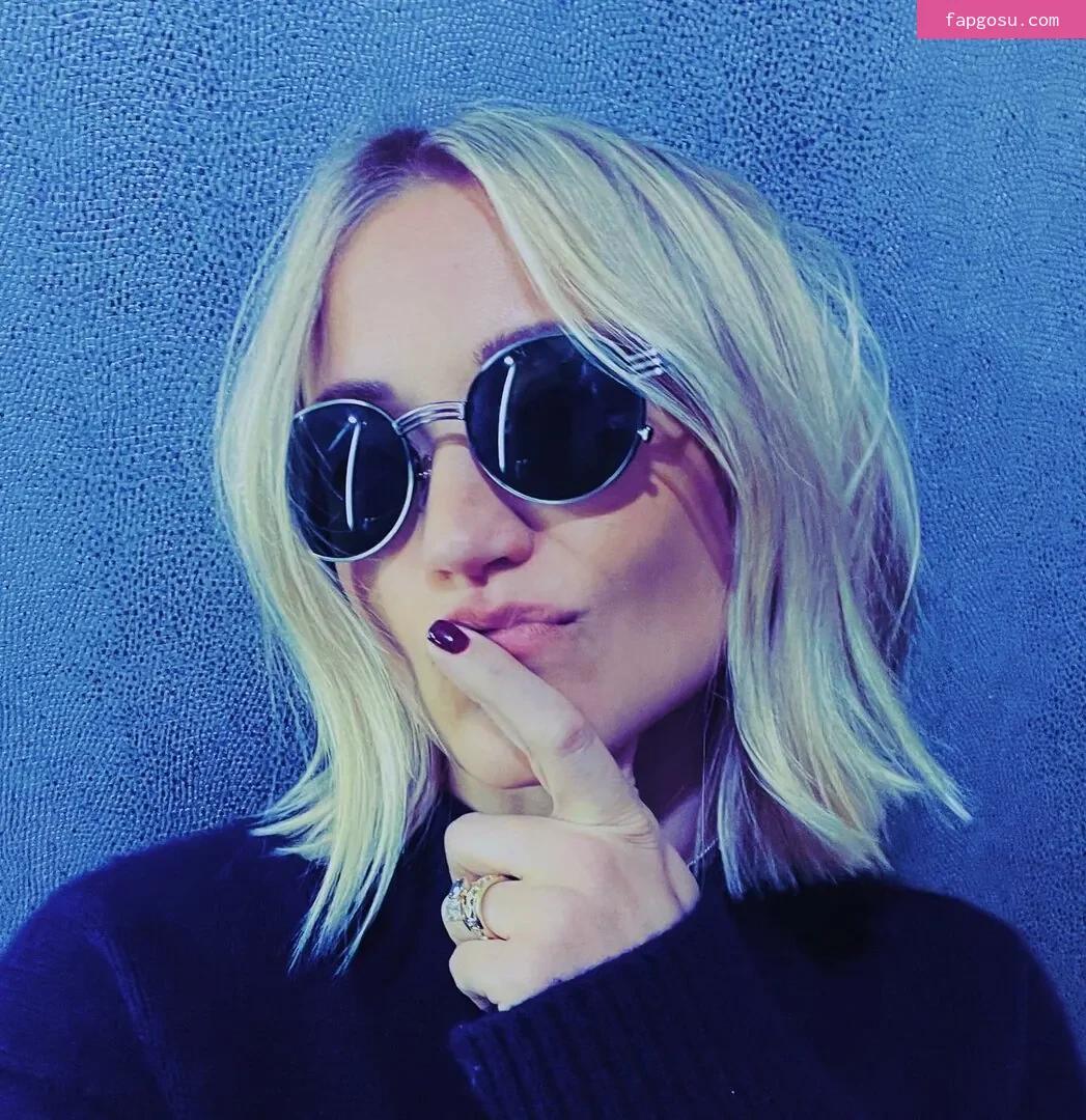 Emily Osment - Photo #406