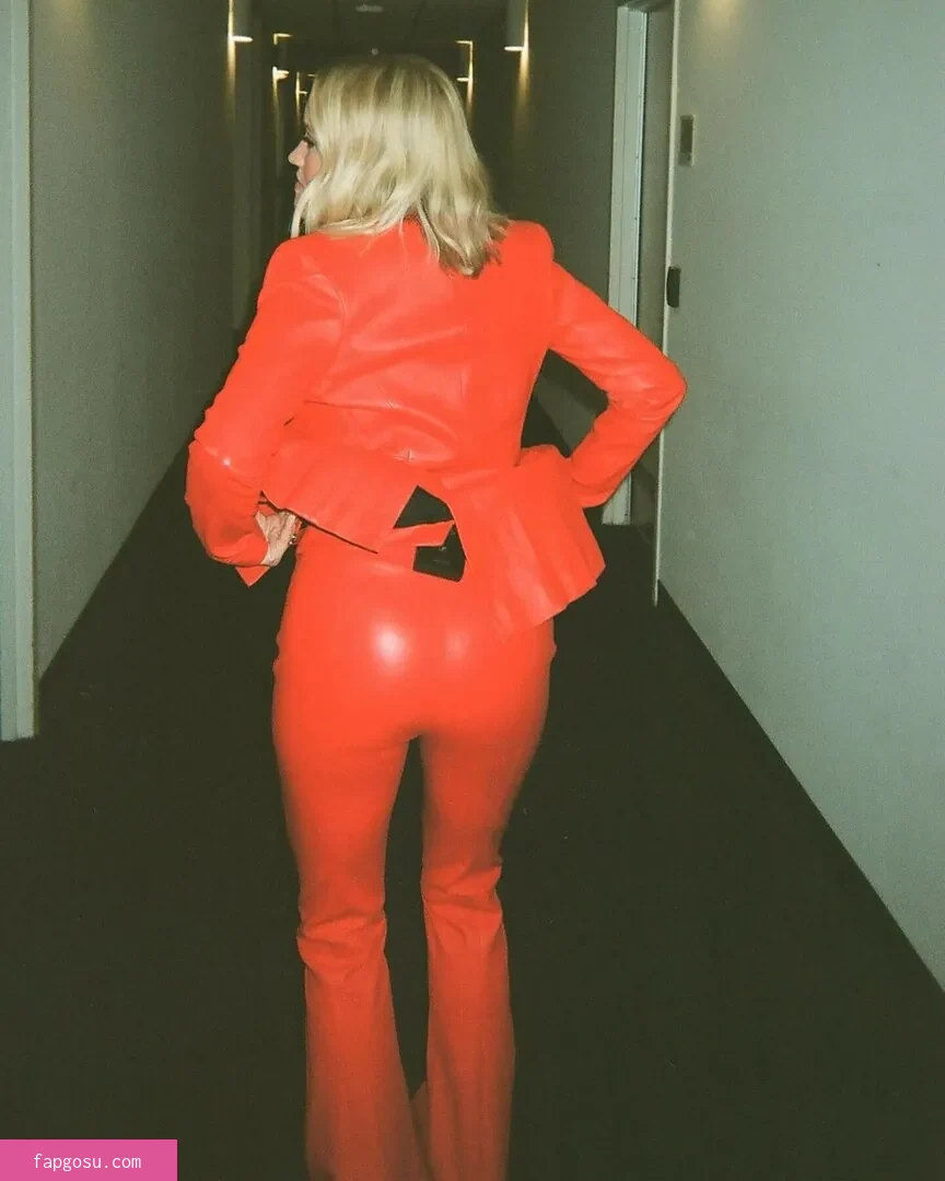 Emily Osment - Photo #409