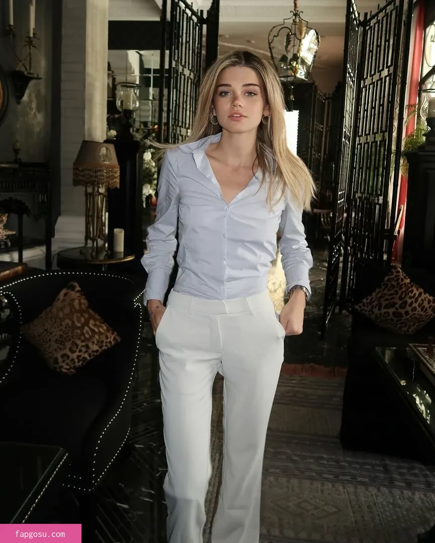 Estelle Ogilvy \ Estelle Langinier