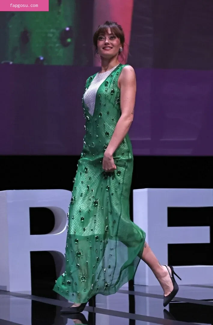 Ella Purnell