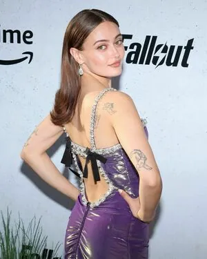 Ella Purnell