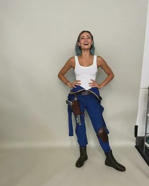 Ella Purnell
