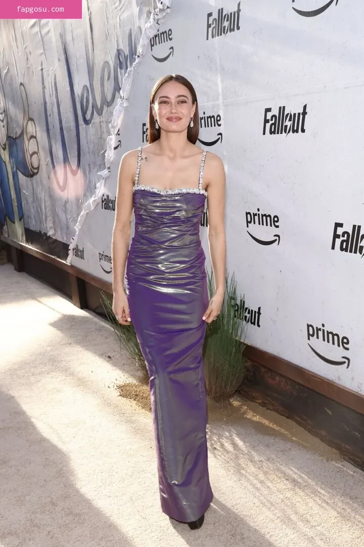 Ella Purnell