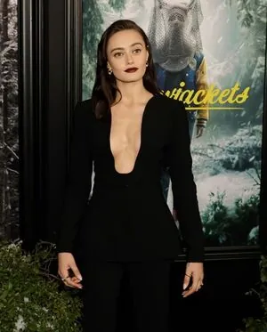 Ella Purnell