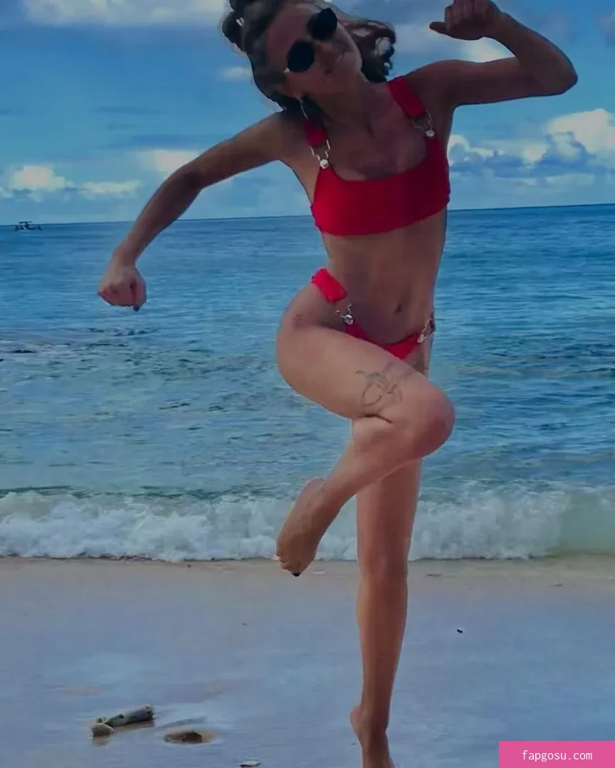 Ella Purnell - Photo #30