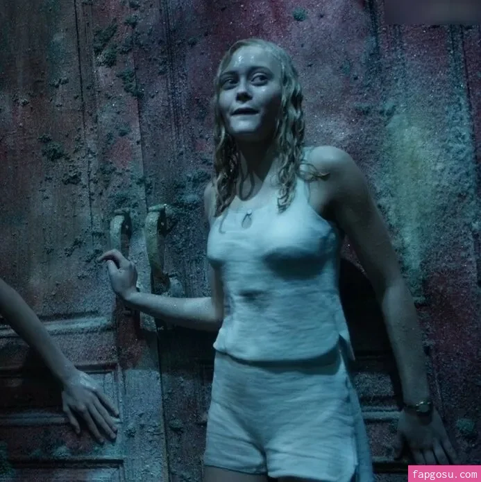 Ella Purnell - Photo #305