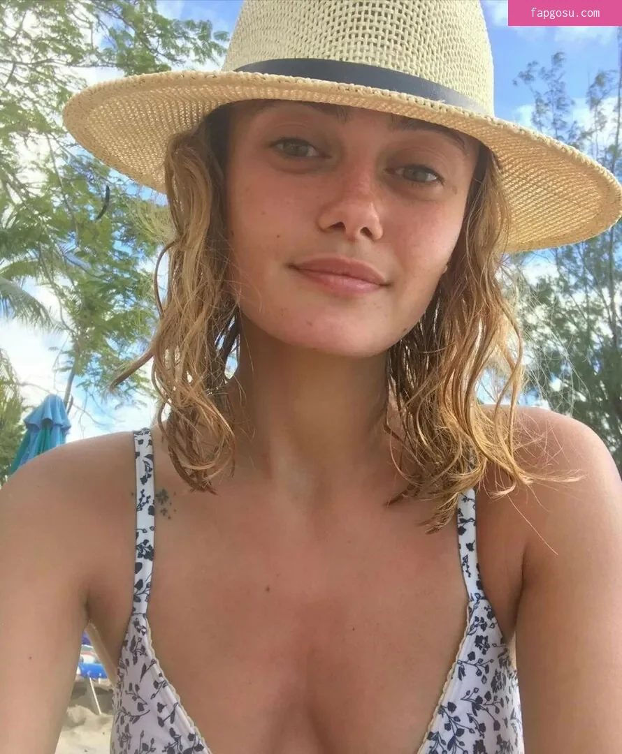 Ella Purnell - Photo #33