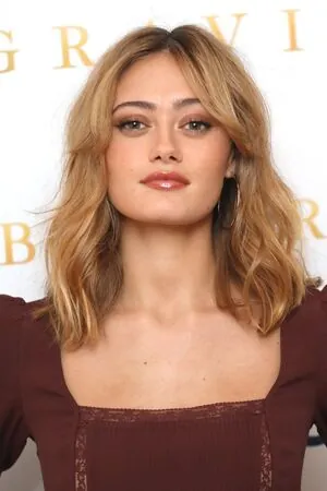 Ella Purnell
