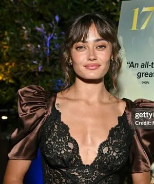 Ella Purnell