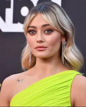 Ella Purnell