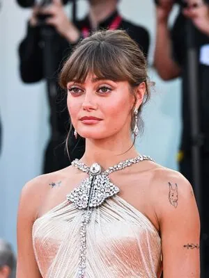 Ella Purnell