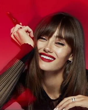 Ella Purnell