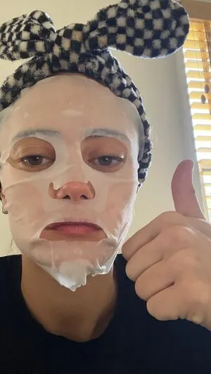 Ella Purnell