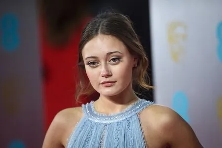 Ella Purnell