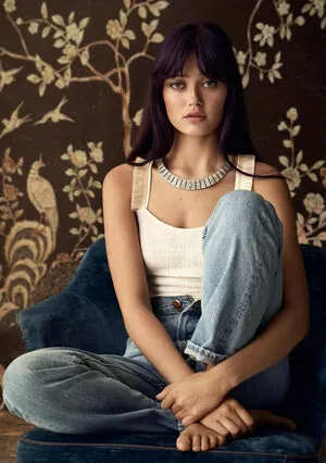 Ella Purnell