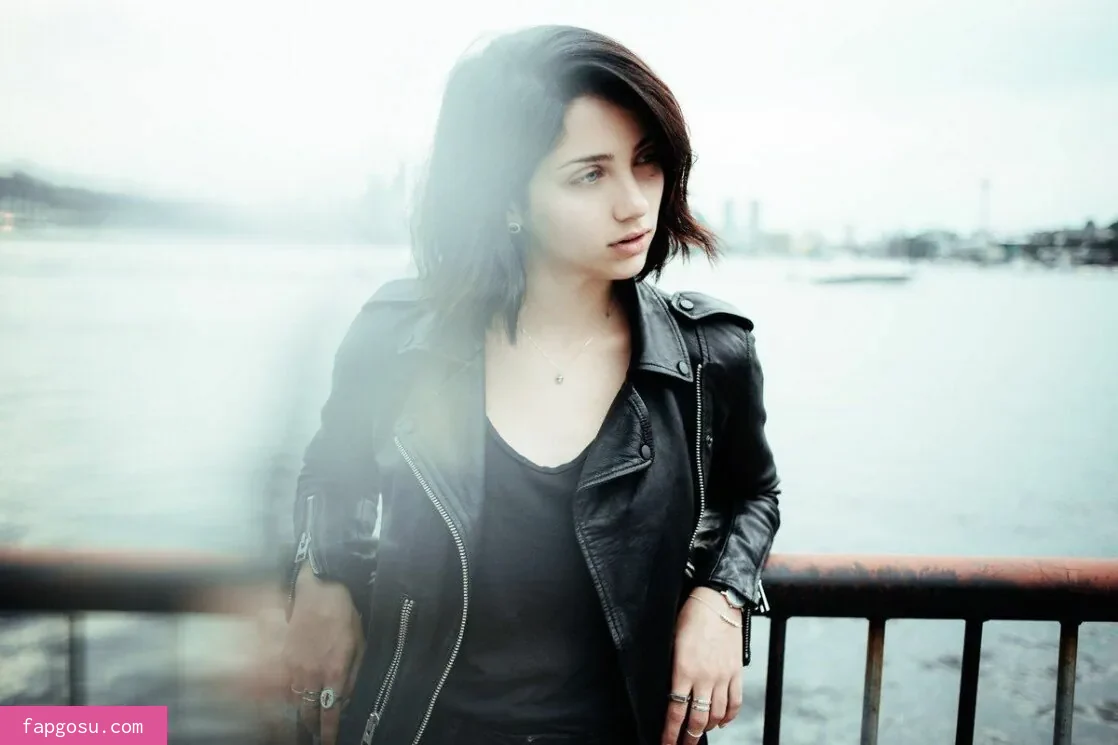 Emily Rudd