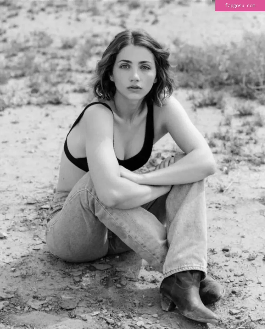 Emily Rudd