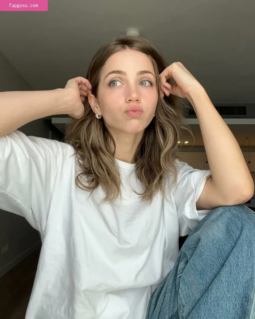Emily Rudd