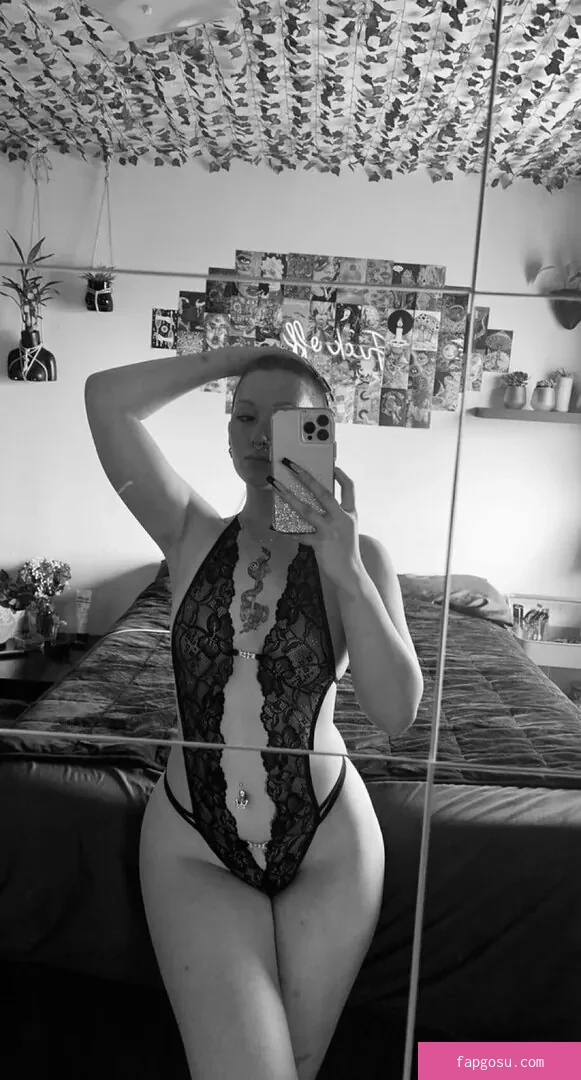 Ellieee.Summer