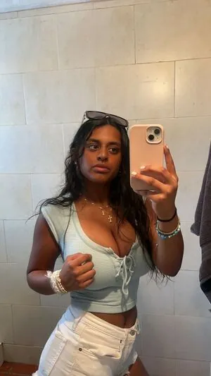 Emily_santtt content