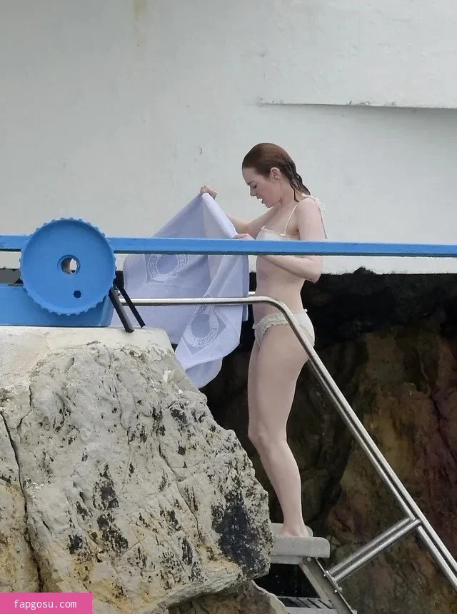 Emma Stone - Photo #17
