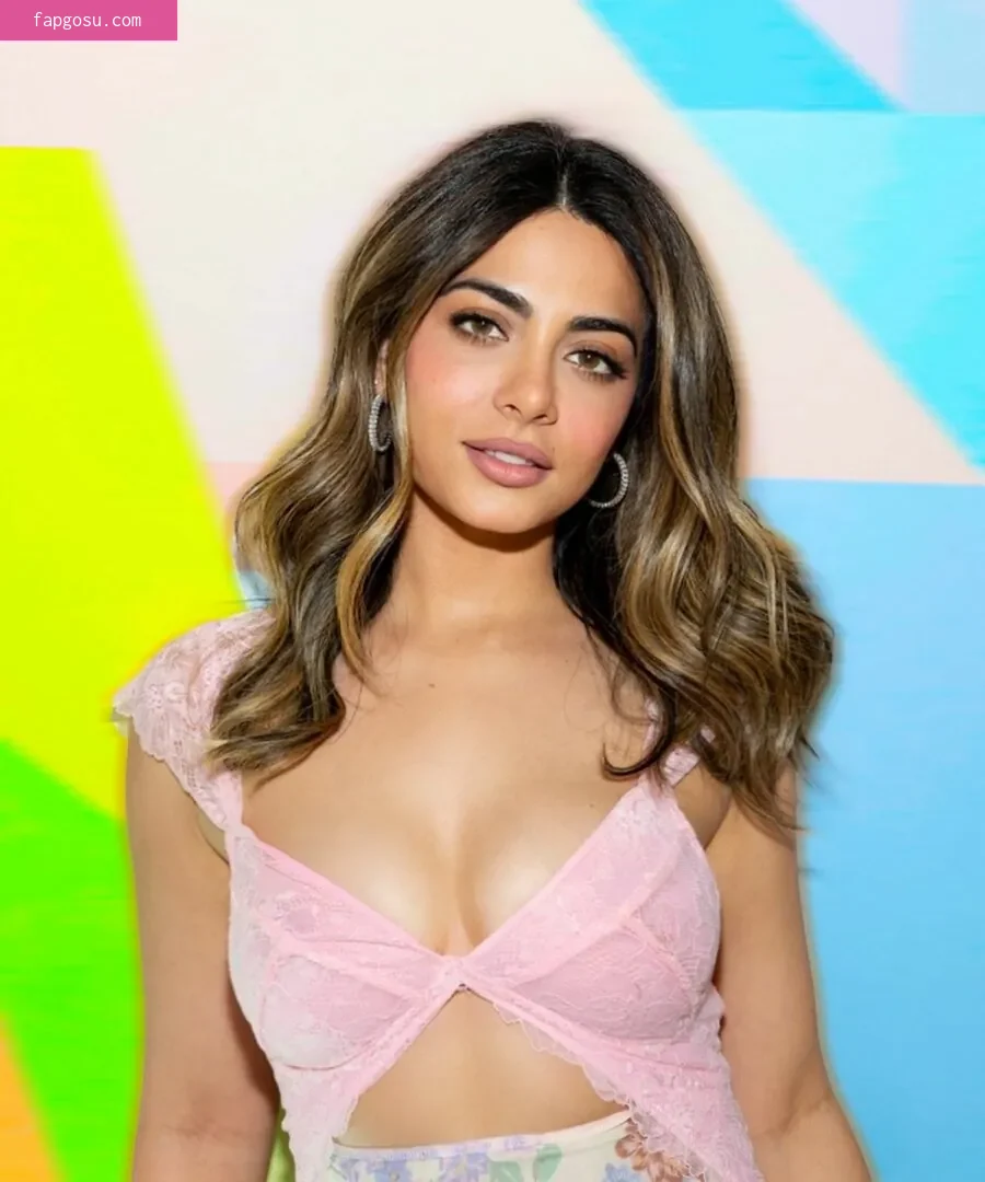 Emeraude Toubia