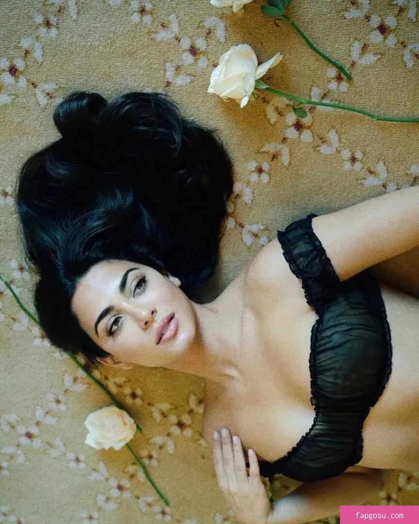 Emeraude Toubia