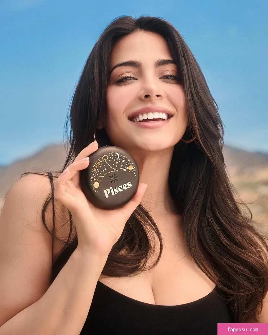 Emeraude Toubia