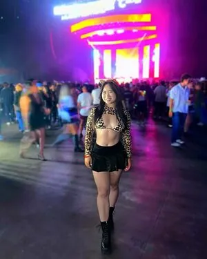 Elizabeth Vy content