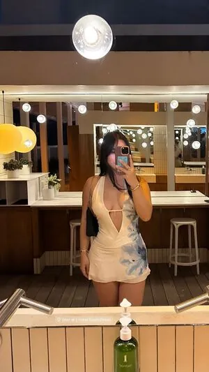 Elizabeth Vy content