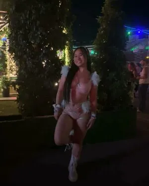 Elizabeth Vy content