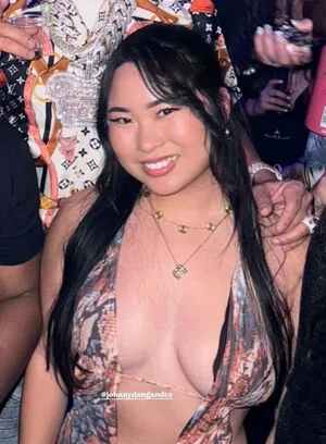 Elizabeth Vy content