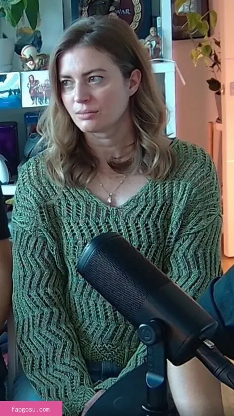Elyse Willems