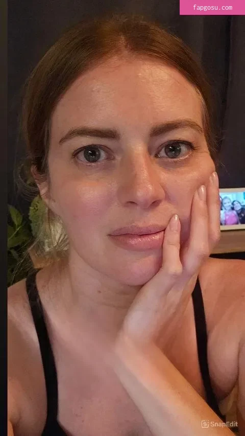 Elyse Willems