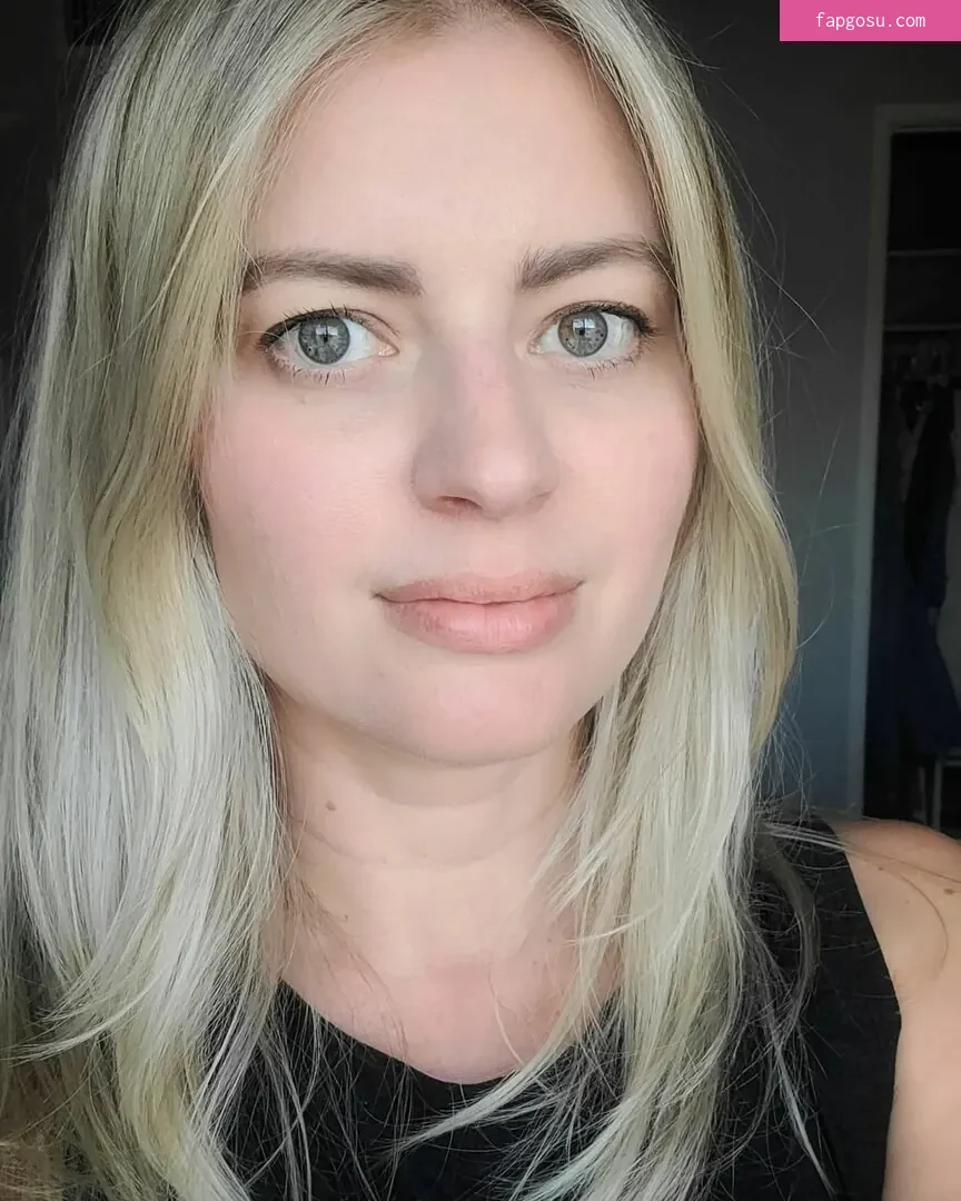 Elyse Willems