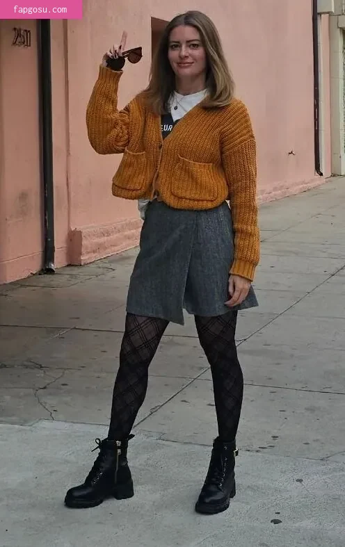 Elyse Willems