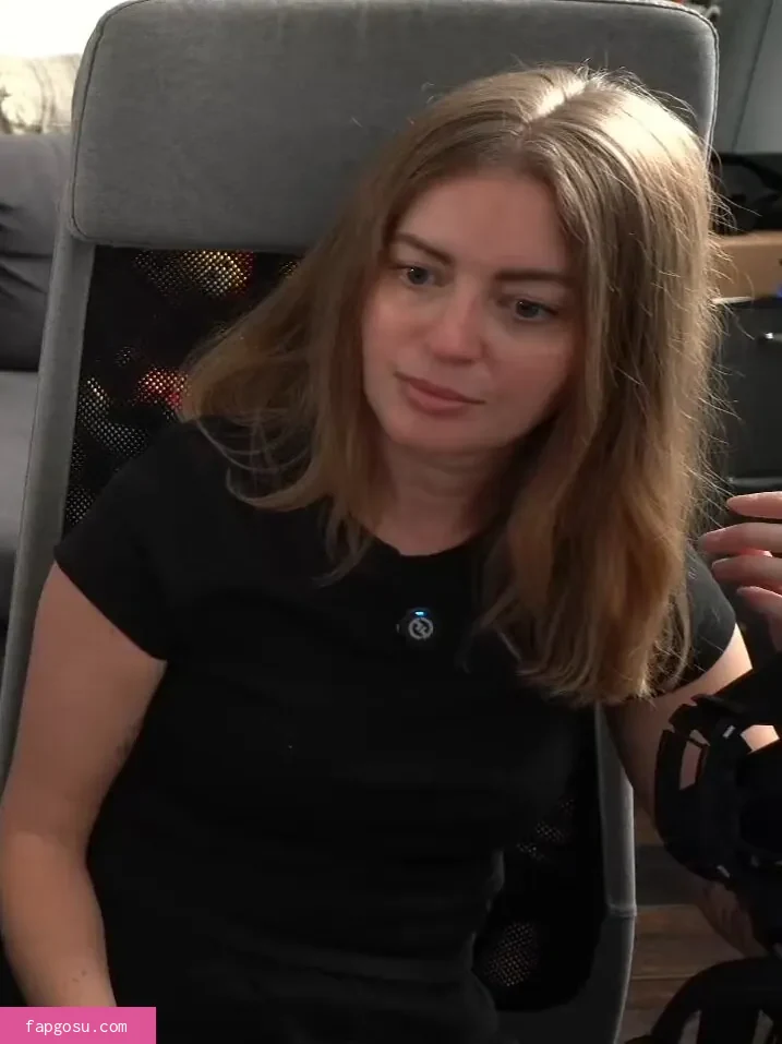 Elyse Willems