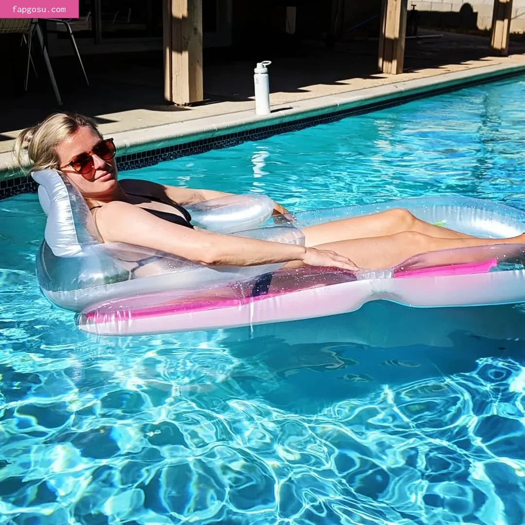 Elyse Willems