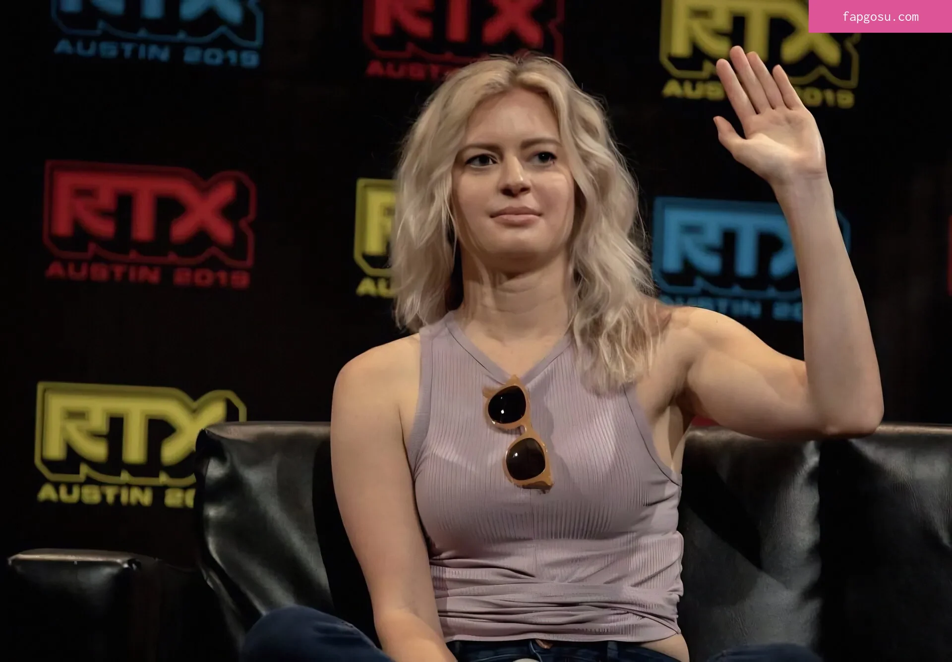 Elyse Willems