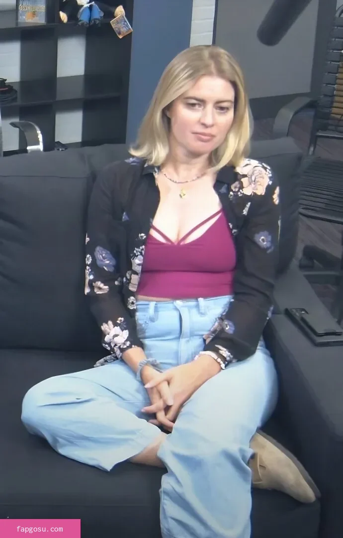 Elyse Willems