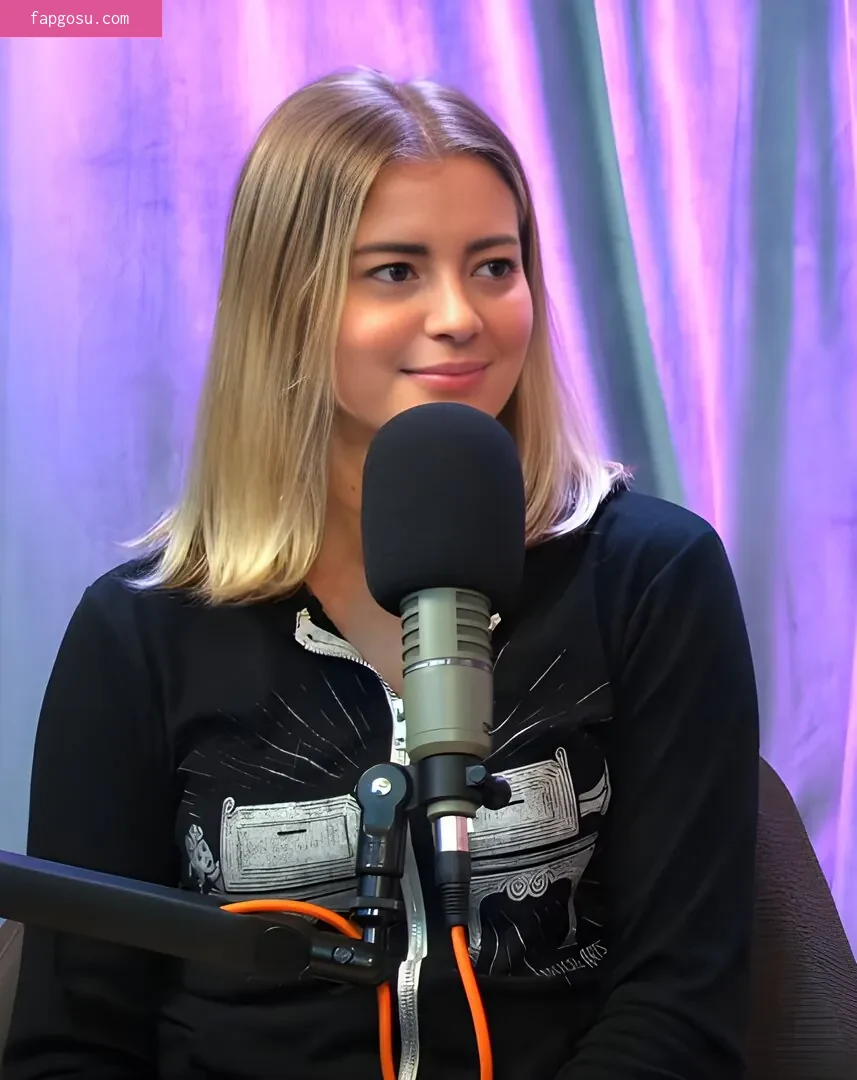Elyse Willems