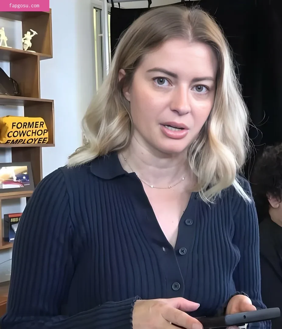 Elyse Willems