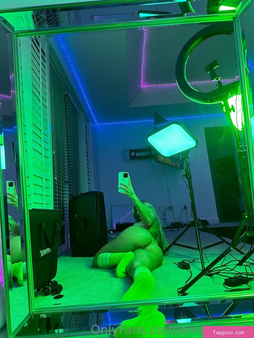 Emilyy Wild