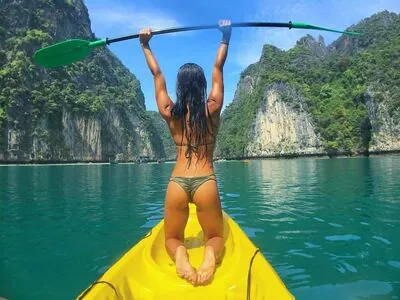 Emily Yi content