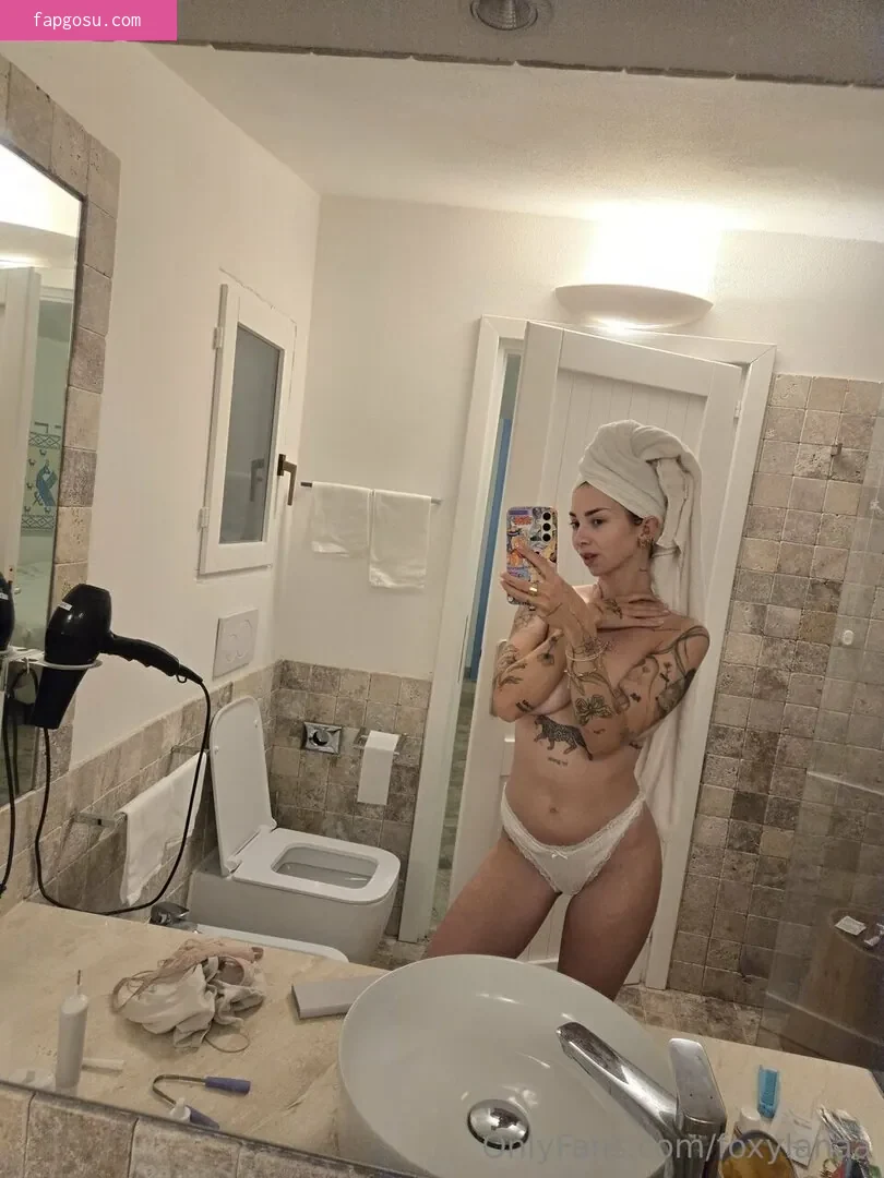 Foxylanaa