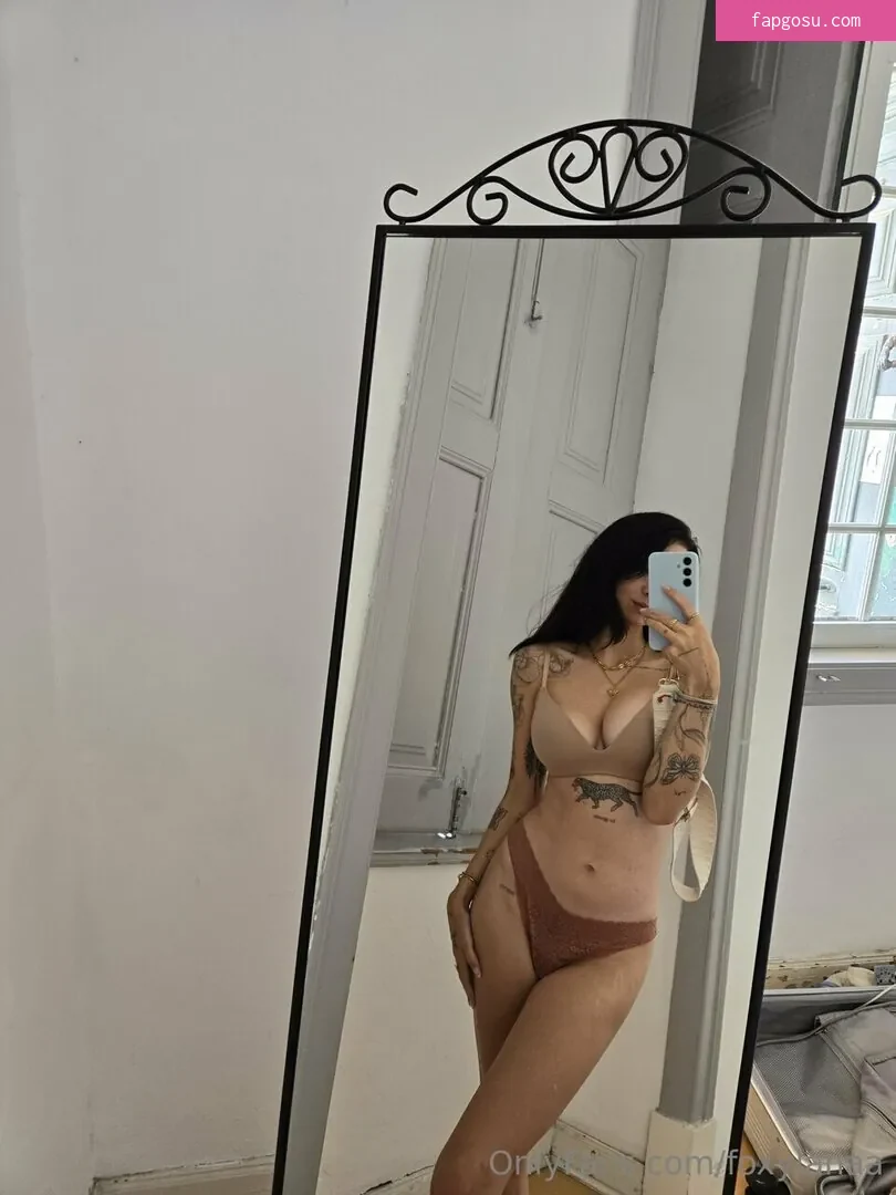 Foxylanaa