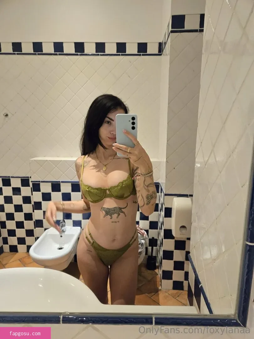 Foxylanaa
