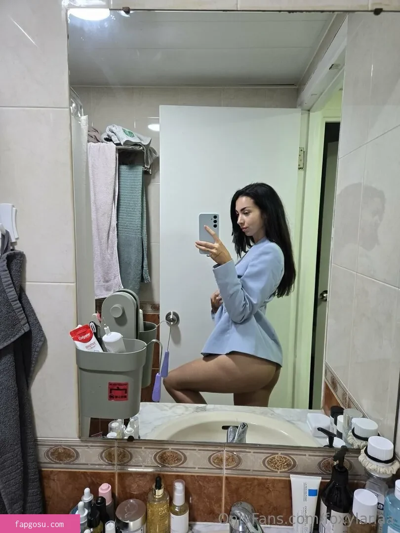 Foxylanaa
